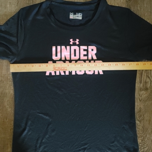 Under Armour Women's T-shirt Size Medium Semi-Fitted Heat Gear Black Spell Out - Picture 6 of 12